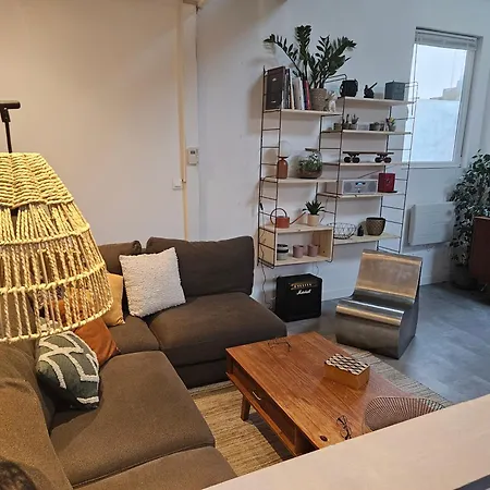 1 Dans Maison A Proche Plages منزل للإقامة